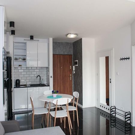 Apartament Winogrady Hawelanska Poznan Exterior foto